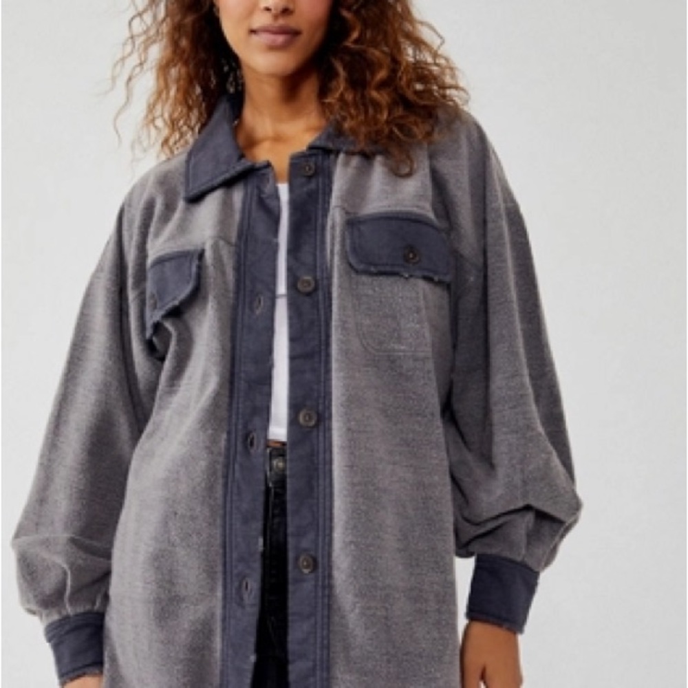 Gray Ruby Jacket with Oversized Fit and Soft Fabric